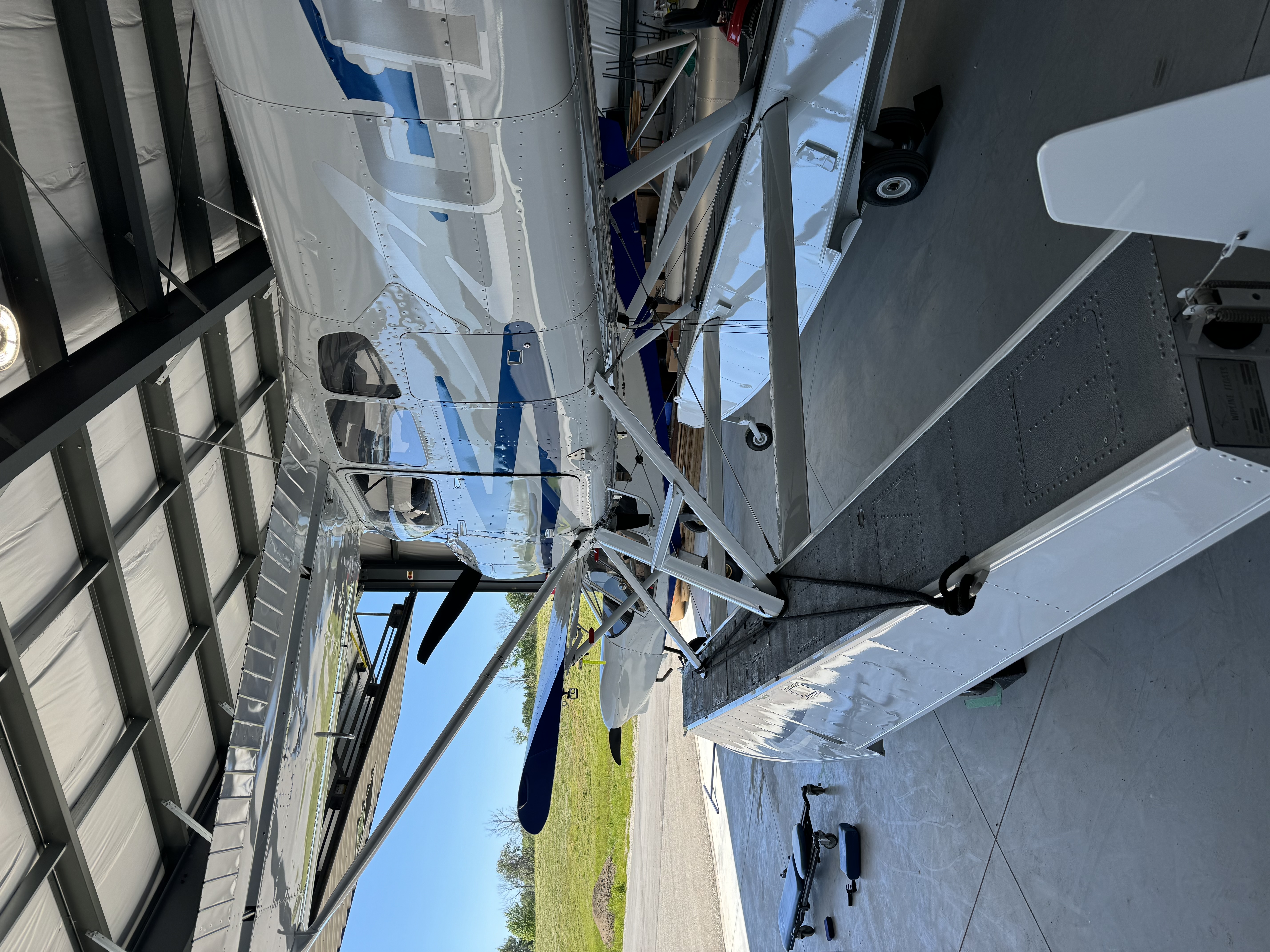 Floatplane aircraft full detail Wipline floats Ontario